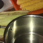 kak-pravilno-varit-kukuruzu-i-skolko-nuzhno-vremeni-tonkosti-prigotovlenija-letnej-vkusnjashki-68d0528