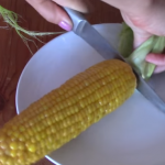 kak-pravilno-varit-kukuruzu-i-skolko-nuzhno-vremeni-tonkosti-prigotovlenija-letnej-vkusnjashki-b6833f3