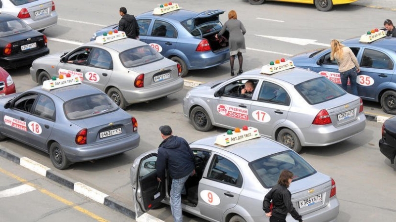 МВД составило список нарушений для аннулирования итогов экзамена на вождение