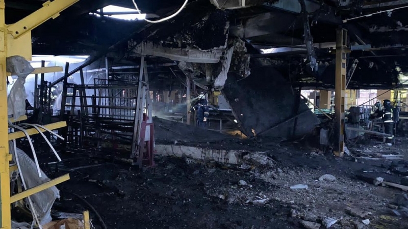 На пожаре в промзоне Челябинска погиб один человек