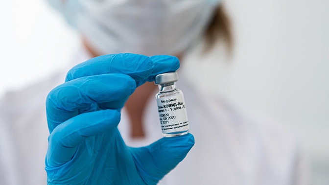Вакцинирование: ВОЗ предлагает взятки, а глава Pfizer рискует своим здоровьем