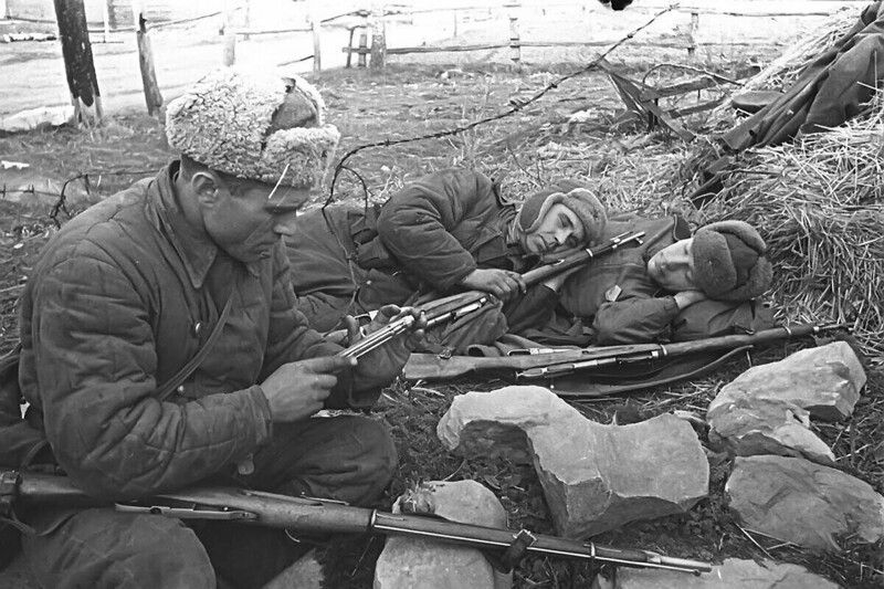 Как бойцы Красной армии выживали в -40 °C, ночуя на снегу?