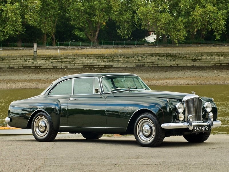 Роскошный Bentley из шестидесятых годов превратили в электрокар