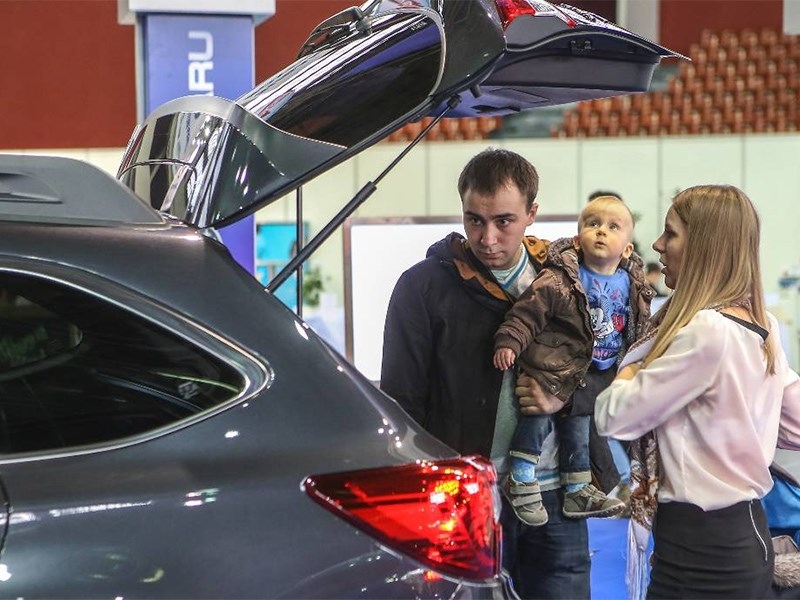 Россиянам будут выделять по миллиону рублей на покупку машины