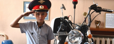 
        В Кемерове полицейские и общественники помогли юному горожанину приблизиться к своей мечте    