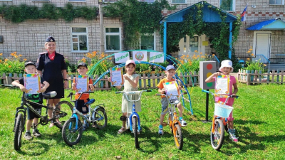 
        Юные жители Кировской области стали участниками велопрограммы    