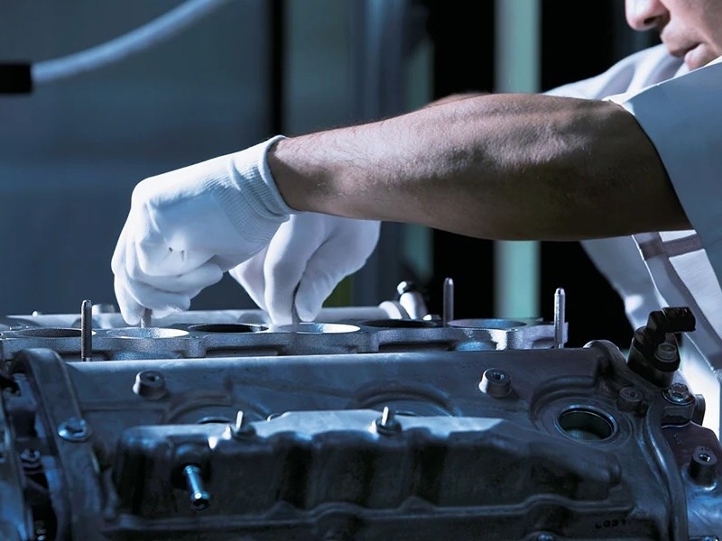 Nissan прекращает разработку новых ДВС