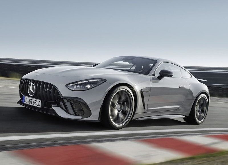 sportivnoe-kupe-mercedes-amg-gt63-poluchilo-pribavku-k-moshhnosti-a68aa33.jpg
