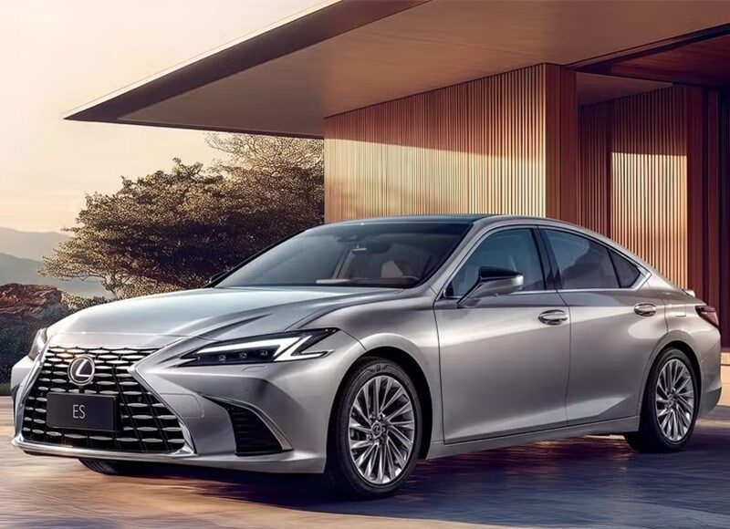lexus-es-poluchil-obnovlenie-a4aa5e6.jpg