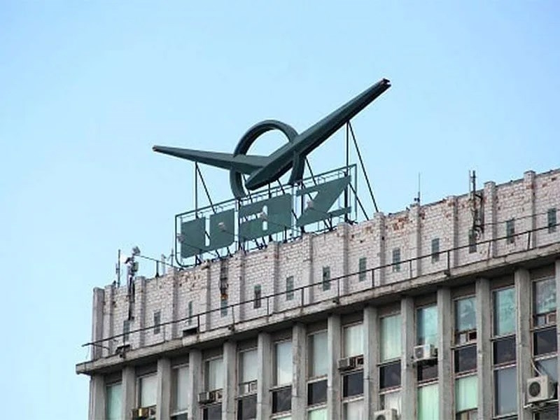 УАЗ представит 7-местный внедорожник с 2,0-литровым турбомотором