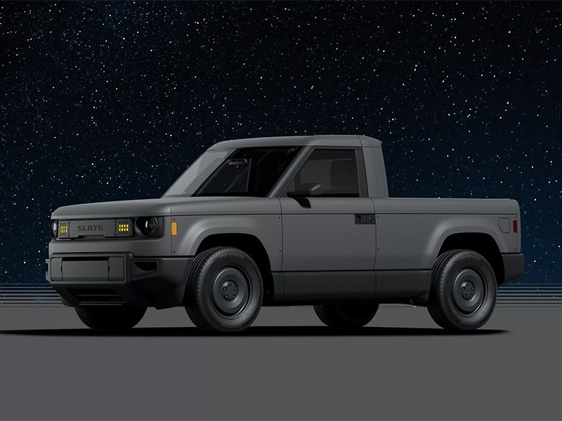 Американцы показали недорогой электрический пикап Slate, который может превращаться в кроссовер