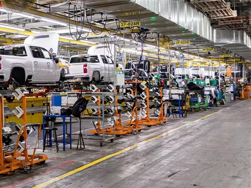 Из-за пошлин Трампа в мире произведут на 1,55 миллиона машин меньше