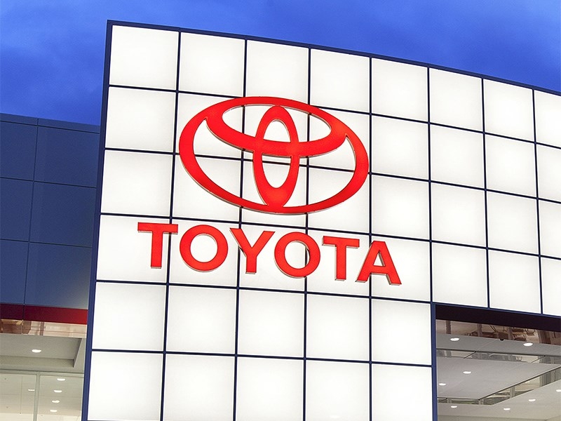 Toyota предупредила о возможном росте цен из-за американских пошлин