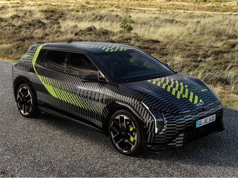 Kia EV4 GT готовится стать новым электрическим спорткаром марки
