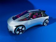 Представлен концепт Peugeot Polygon с квадратным рулем и цифровым лобовым стеклом