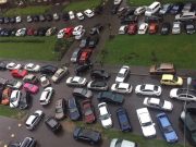 В Москве назвали районы с самыми дорогими и дешевыми парковками со шлагбаумом