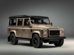 На покраску этого классического Land Rover Defender потребуется около 300 часов