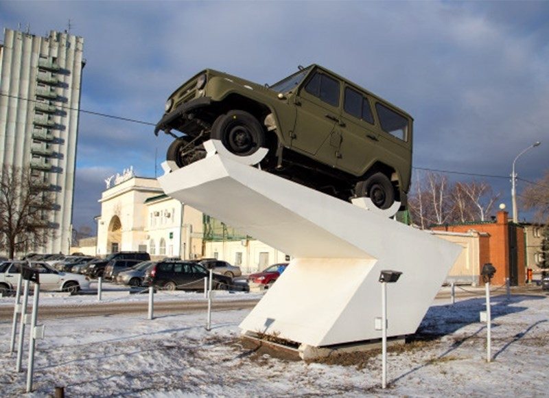 na-zavode-uaz-smenitsja-generalnyj-direktor-24121ec.jpg