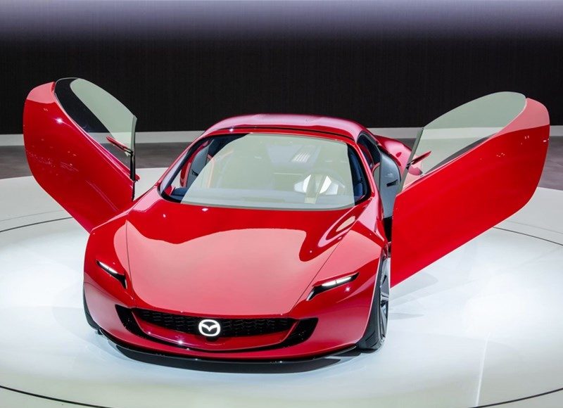 mazda-gotovit-novyj-sportkar-model-poluchit-neobychnye-dveri-i-4-cilindrovyj-motor-0745dee.jpg