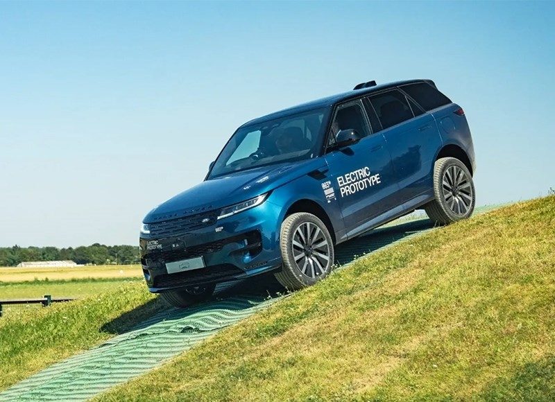 predstavlen-elektricheskij-range-rover-sport-96a4892.jpg