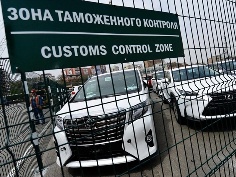 В России может появиться льготная растаможка автомобилей