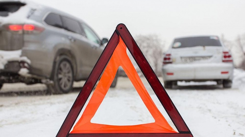 В Челябинске под колёсами автомобилей пострадали два пешехода